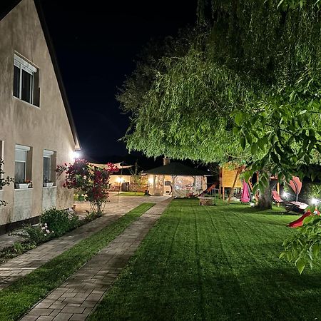 Linett Apartman Hajdúszoboszló Exteriér fotografie